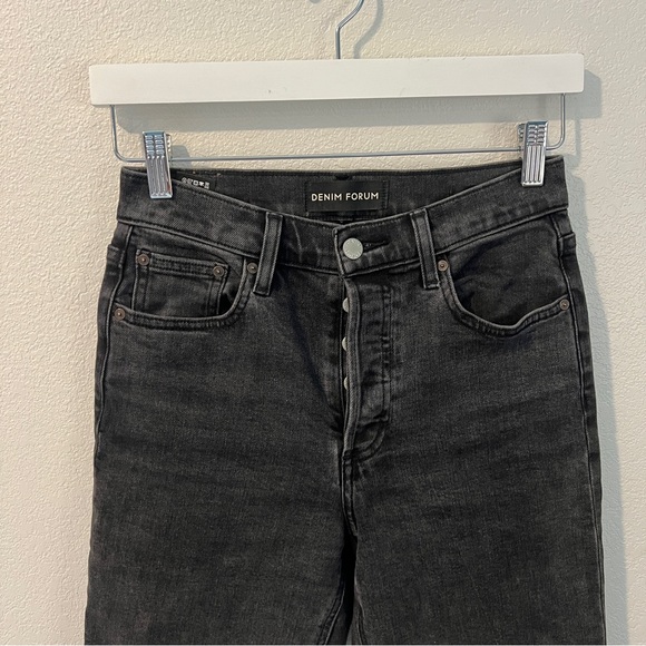 Aritzia Denim Forum The Arlo High Rise Straight Jean‎ Cutoff Hem Washed Black - Picture 3 of 15